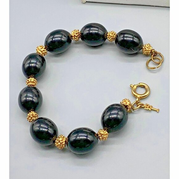 Vintage Crown Trifari Black Gold Lucite and Porcupine Bead Bracelet Collectible - Picture 2 of 6